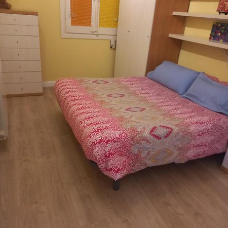 Gemuetliche Ferienwohnung Im Herzen Von Barcelona Buitenkant foto